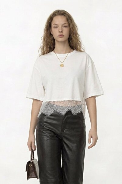 VAGGON Crew Neck Lace Detailed Crop T-Shirt