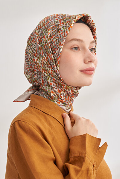 ARMANDA ΜΕΤΑΞΩΤΟ ΦΟΥΛΑΡΙ ΤΥΠΟΥ ΤΟΥΙΛ ΜΕ ΣΧΕΔΙΟ ΚΑΪΑ - ΠΛΑΚΑΚΙ