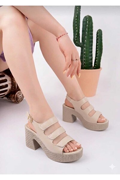 ds Dicle Stil Σανδάλια με τρεις λωρίδες βέλκρο και ψηλό τακούνι