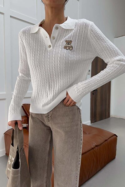 mylove تي شيرت تريكو أبيض بياقة بولو مطرزة على شكل دب