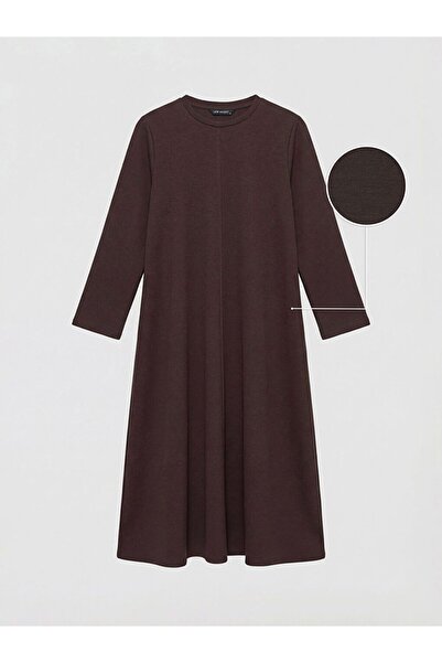 LC Waikiki LCW Modest Φόρεμα με λαιμόκοψη ποδηλάτου σε γραμμή Α