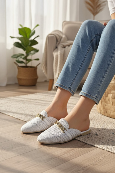 Moda fiesta Women's White Knitted Buckle Detailed Closed-Front Slippers - Dai...