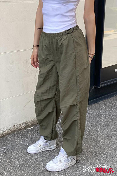 GRİİ WEAR Παντελόνι Jogger Parachute με πιέτες, ελαστική μέση και μανσέτες, κ...