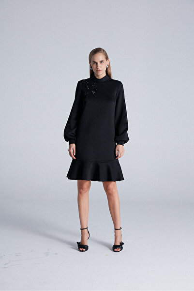 amille CHA CHA DRESS YAKASI BONCUK İŞLEMELİ ETEĞİ VOLANLI SCUBA ELBİSE