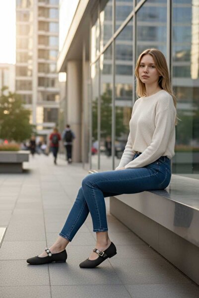 By Yağlıoğlu Πλεκτά μπαλαρίνες με λεπτομέρειες από φυσική πέτρα ekc2026