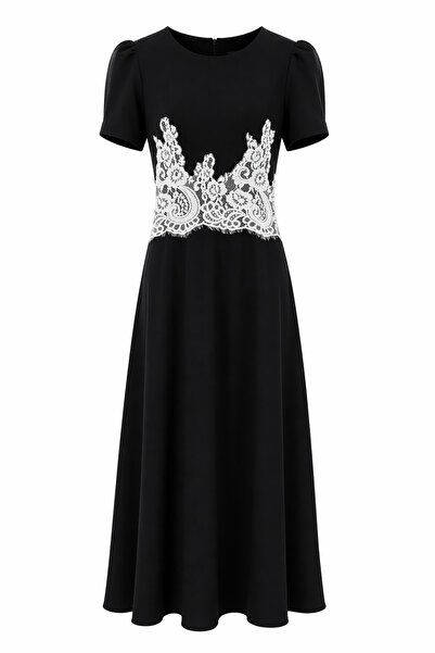 HAZELANNA Μαύρο φόρεμα με λεπτομέρεια από λευκή δαντέλα