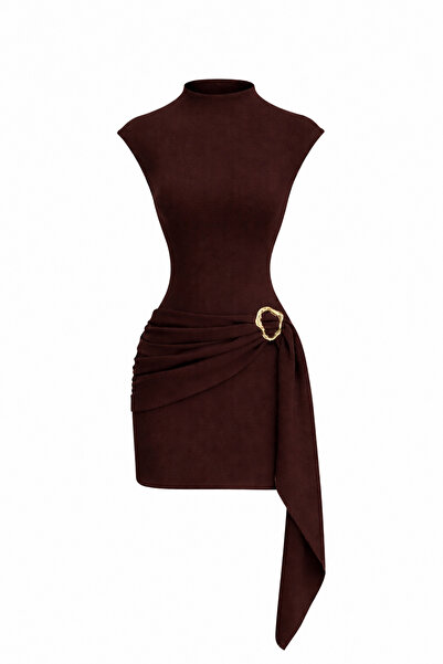 Edela Γυναικείο φόρεμα με ψηλό γιακά, λεπτομέρεια με αγκράφα και ζώνη που τον...