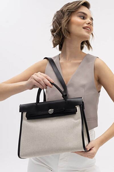 LuviShoes BYN1114 Μαύρη γυναικεία τσάντα ώμου