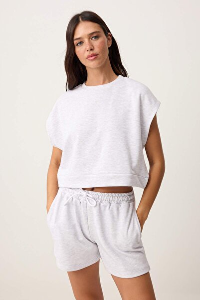 Συλλογή Trendyol Γκρι μελανζέ Αμάνικη Χοντρή Πλεκτή Μπλούζα Κανονικής Εφαρμογ...