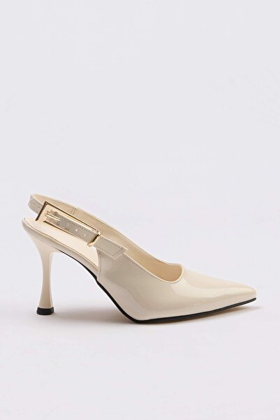 TRENDYOL SHOES Κρεμ 9 εκ. Γυναικεία Κλασικά Παπούτσια με Τακούνι TAKSS26TO00044