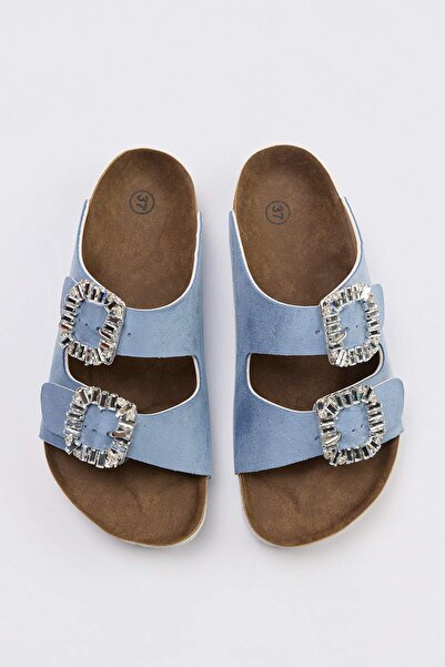 TRENDYOL SHOES Γυναικείες παντόφλες με διπλή πόρπη με λεπτομέρεια αξεσουάρ Ba...