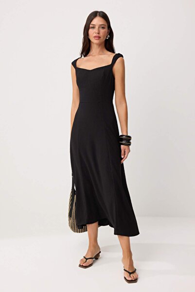 Συλλογή Trendyol Μαύρο Gipeli Φόρεμα Μάξι με Λαιμόκοψη Καρδιά και Υφαντό Ύφασ...