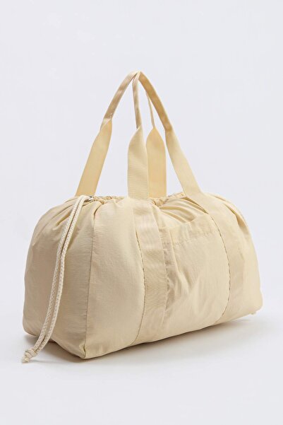 TRENDYOL SHOES Γυναικεία τσάντα ώμου σε χρώμα εκρού μάξι μέγεθος TAKSS26OC00061