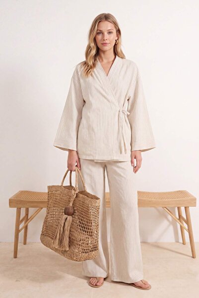 Trendyol Kollektion Ecru gestreifter gewebter Musselin-Strand-Kimono-Hosenanz...