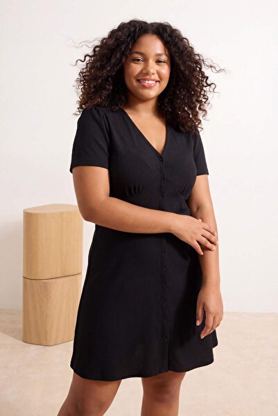 Trendyol Curve Φόρεμα plus size - Μαύρο - Κοντό / Μίνι