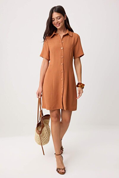 Συλλογή Trendyol Φόρεμα με σχέδιο κανέλας, κοντό/μίνι, υφαντό TWOSS26EL00980