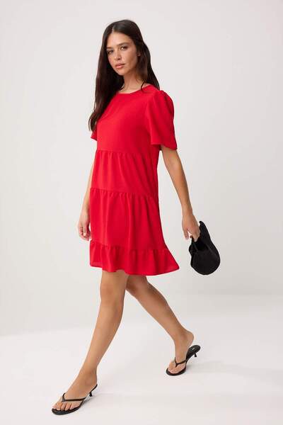Συλλογή Trendyol Κόκκινο ίσιο κοντό / μίνι υφαντό φόρεμα TWOSS26EL00984
