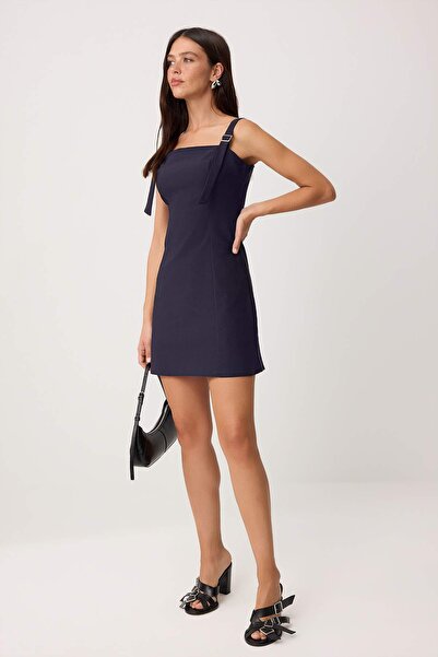 Συλλογή Trendyol Μπλε ναυτικό ίσιο κοντό/μίνι υφαντό φόρεμα TWOSS26EL00806