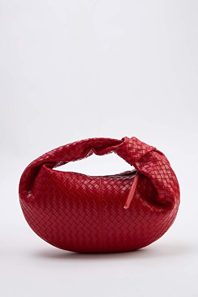 TRENDYOL SHOES Κόκκινη γυναικεία τσάντα ώμου μίνι μεγέθους οβάλ TAKSS25OC00068