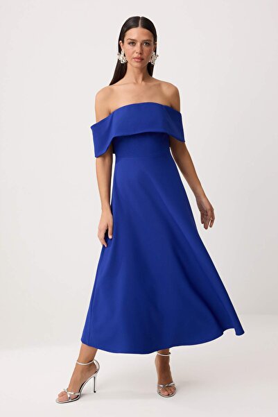 Συλλογή Trendyol Φόρεμα Saks με ίσια φούστα και άνοιγμα στη μέση, υφαντό Fini...