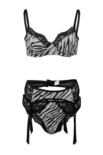Συλλογή Trendyol Πολύχρωμο Σατέν Ζέβρα Σετ Εσωρούχων Χωρίς Κάλυμμα με Ζαρτιέρ...