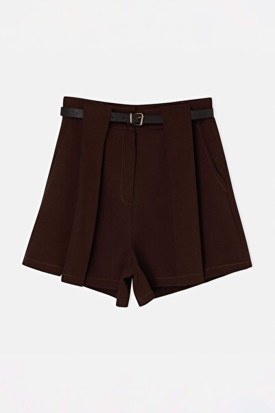 Drop by TrendyolMilla Smeđe plisirane kratke hlače sa pojasom TDRSS26SR00013