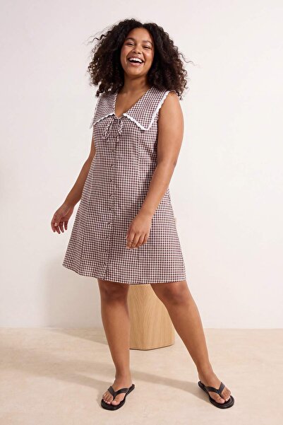 Trendyol Curve Καφέ Φανελένιο Φόρεμα Μεγάλου Μεγέθους Υφαντό TBBSS26AH00197