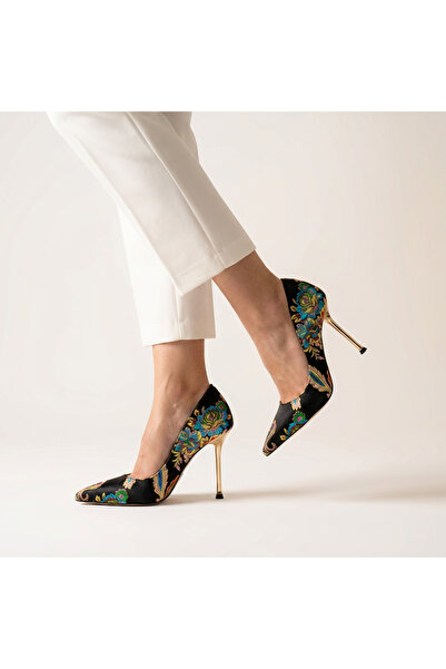 Letafia Παπούτσια με τακούνι με κλειστή πλάτη με έθνικ σχέδιο Valley