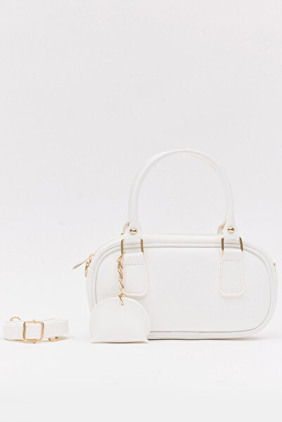 Shanta Λευκή D20 Γυναικεία τσάντα χεριού και ώμου με μίνι γούρι με ρυθμιζόμεν...