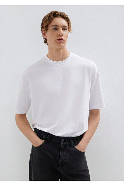 Mavi Pro Weißes T-Shirt Relaxed Fit / Bequeme Passform 0613438-620