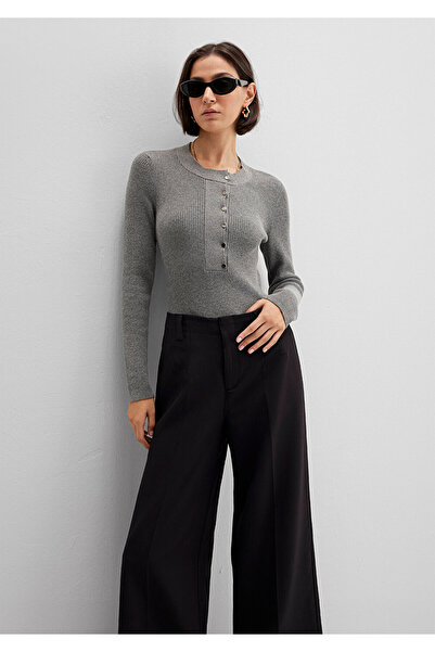 Mavi Grauer Pullover aus Wollmischung, figurbetont geschnitten 1710830-83096