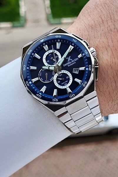 Daniel Klein Dial Navy Blue Strap Silver Color 43.5 mm Men's Wristwatch