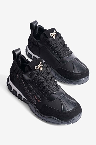 Mubiano Γυναικεία αθλητικά παπούτσια με λεπτομέρεια από καουτσούκ και αγκράφα...