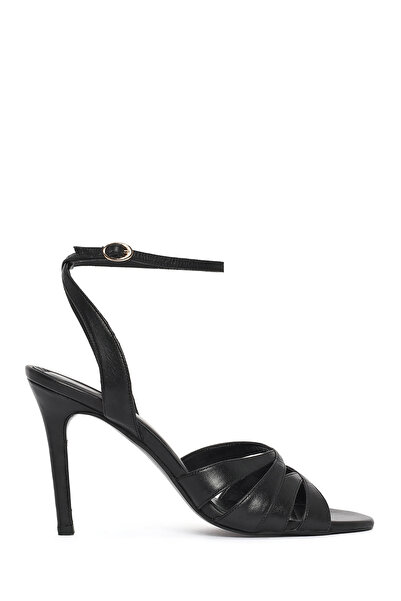 Derimod Γυναικεία μαύρα δερμάτινα πέδιλα με λεπτό τακούνι και αγκράφα στον ασ...