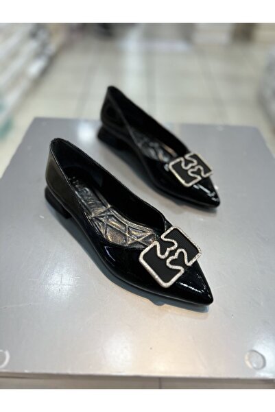 Hacıoğlu Ayakkabı Γυναικείες κομψές μπαλαρίνες με αγκράφα Scarletta Imported