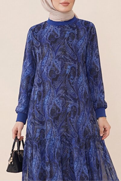 HİJABAYA Φόρεμα από σιφόν με έθνικ σχέδιο και ενσωματωμένη φούστα