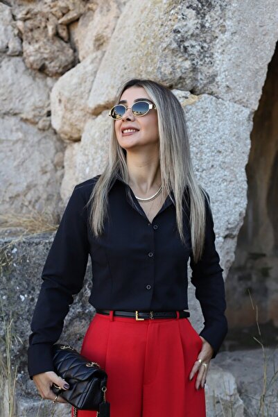 bytugcekaya Czarna koszula o dopasowanym kroju
