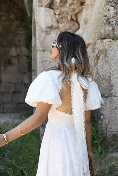 bytugcekaya Λευκό φόρεμα με λουλούδια με λεπτομέρεια με κορδόνια