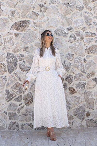 bytugcekaya Εκρού Χρυσό Με λεπτομέρεια ζώνης Με τσέπες Μακρύ Φόρεμα