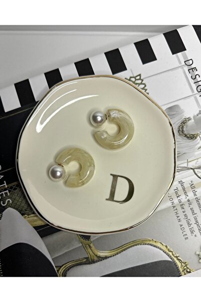 Deesse Latelier Pearl tip cream earrings