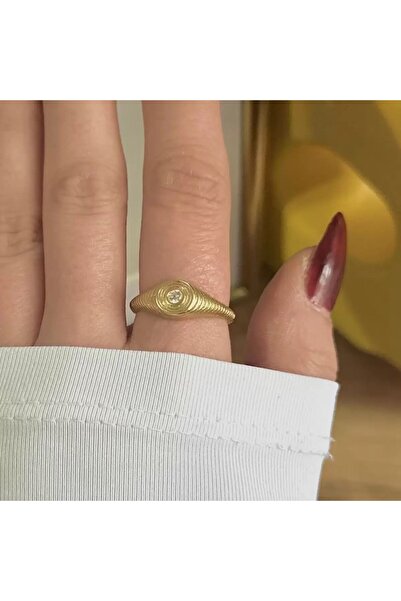 Deesse Latelier Gold Spiral Crystal Ring