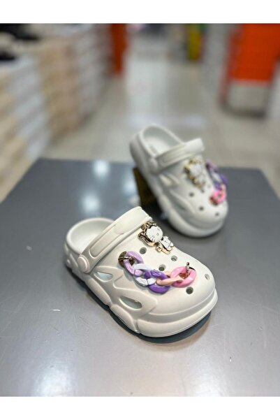 Akınal Bella Girls' Closed-Front Slippers with Chain Buckle