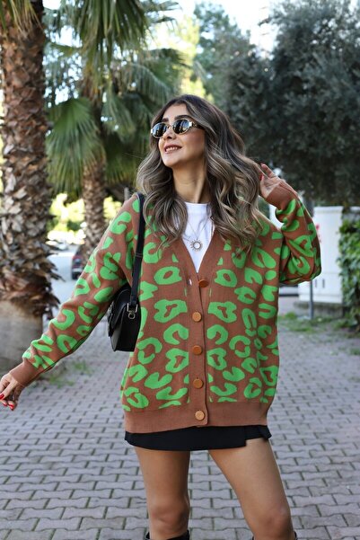 bytugcekaya Ζακέτα με στίγματα πράσινου φιστικιού τυπικού μεγέθους