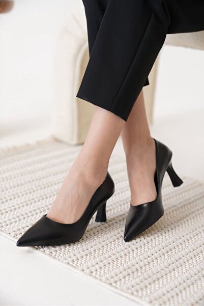 TRENDELLA حذاء نسائي أسود بكعب عالٍ TR12MS06A