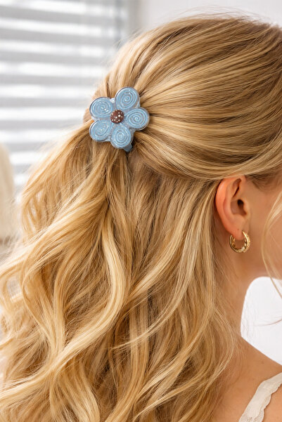 Modex Μπλε λουλούδι τριφύλλι με μικρό κλιπ για τα μαλλιά (Μέγεθος: 5 εκ.)