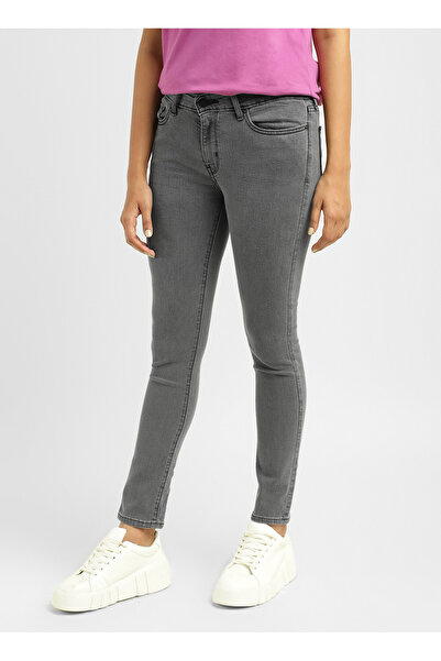 Levi's Levis Μαύρο Γυναικείο Τζιν Παντελόνι με Κανονική Μέση και Στενή Εφαρμο...