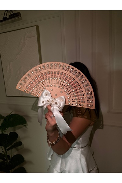 Bridal Luxe مجموعة فساتين الزفاف من نوكتورن برايد + تصميمات فساتين الزفاف