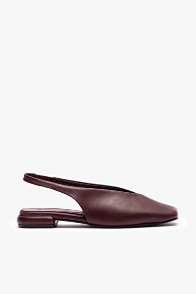 Louis Cardy Γυναικείες δερμάτινες μπαλαρίνες με τακούνι Giselle σε μπορντό χρώμα