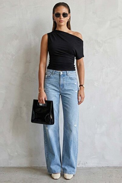 Madmext Μαύρη μοντέρνα γυναικεία μπλούζα με έναν ώμο και κομψή εφαρμογή MG2669