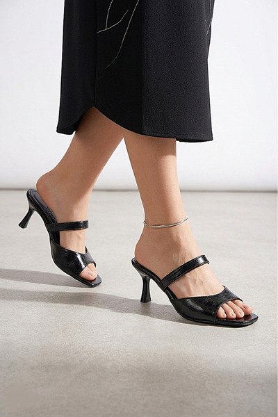 Gökhan Talay Avelin Εύκαμπτες, μαλακές, αντιολισθητικές παντόφλες με τακούνι ...